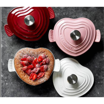 全新品 限量色 Le Creuset 琺瑯鑄鐵愛心鍋20cm-鋼頭（棉花白 限量色霧面白）