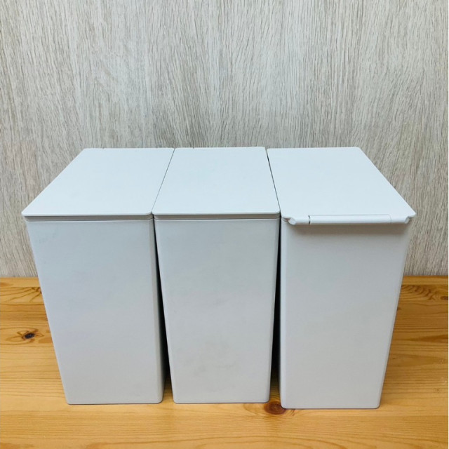 全新【MUJI 無印良品】PP垃圾桶_方型(附框架)_小(約3L) 桌上 化妝檯 辦公桌 3入一組